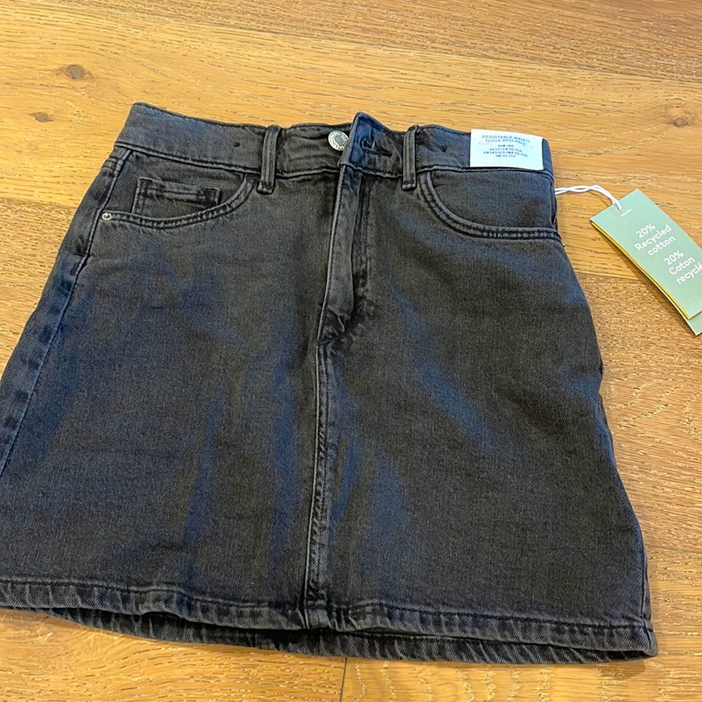 H&M mini skirt